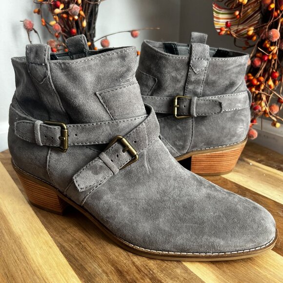Cole Haan JENSYNN Womens Ankle Western Buckle Bootie Sz 9.5B in Gray Suede - Picture 1 of 12